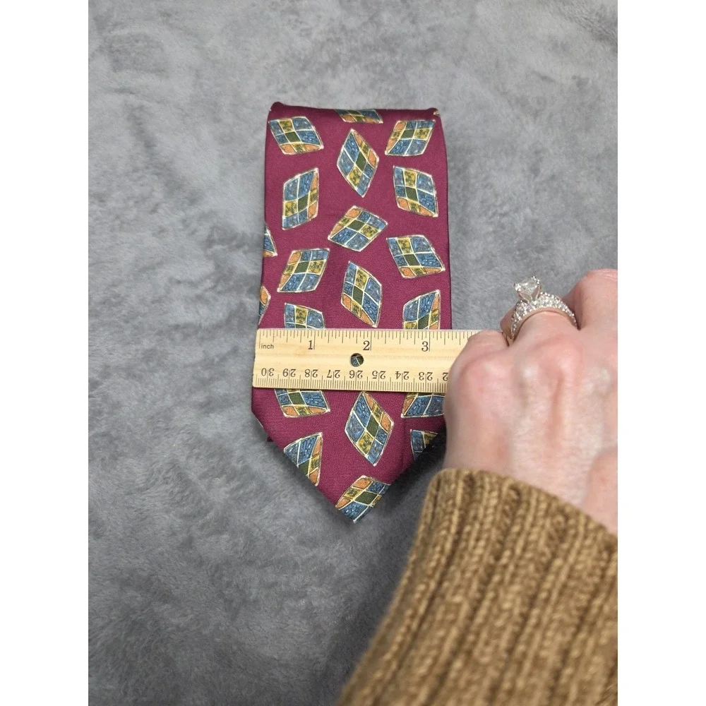 Vintage Jos. A.‎ Bank Geometric Silk Tie Burgundy Classic Retro CEO Boss